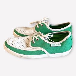 Vintage Tretorn Green and White Perforated Leather Lace Up Shoes Sz 7